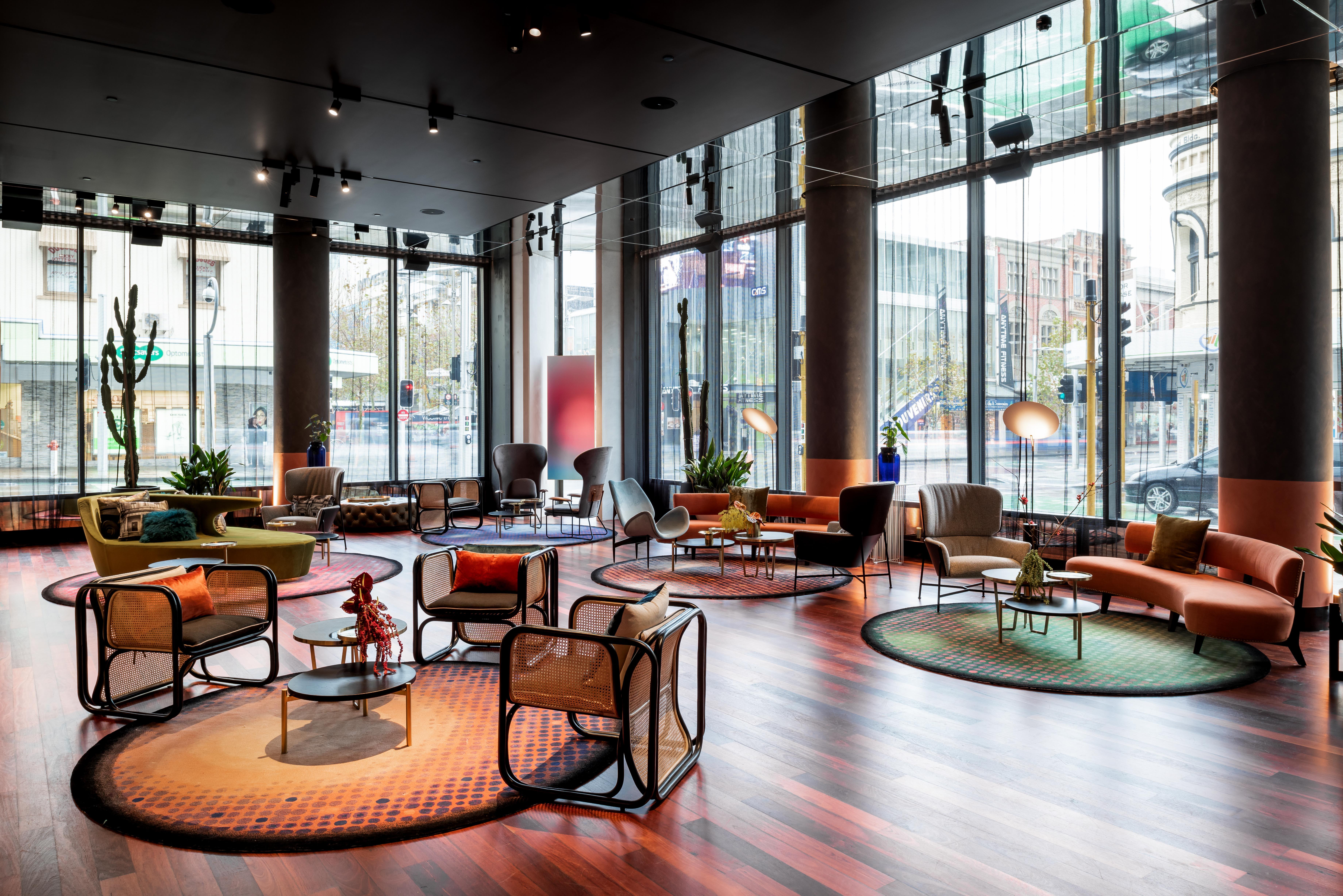 คิวที เพิร์ธ Hotel เพิร์ท ภายนอก รูปภาพ The lobby of the hotel